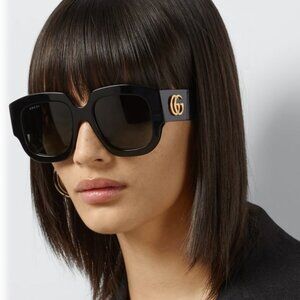 Gucci GG1546S 001 Sunglasses Black Square Frame, Grey Lenses
